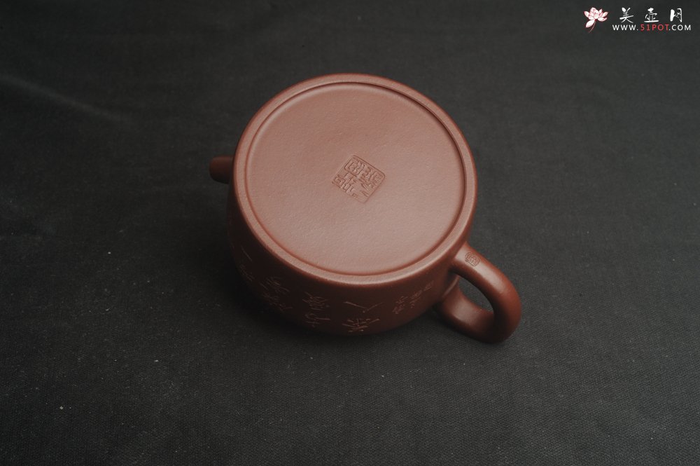 紫砂壶图片：油润黄龙山4号深井红皮龙 全手工德中壶 做工特好 装饰人物特文气 - 宜兴紫砂壶网