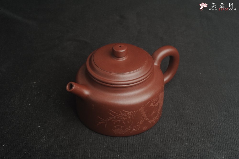 紫砂壶图片：油润黄龙山4号深井红皮龙 全手工德中壶 做工特好 装饰人物特文气 - 宜兴紫砂壶网