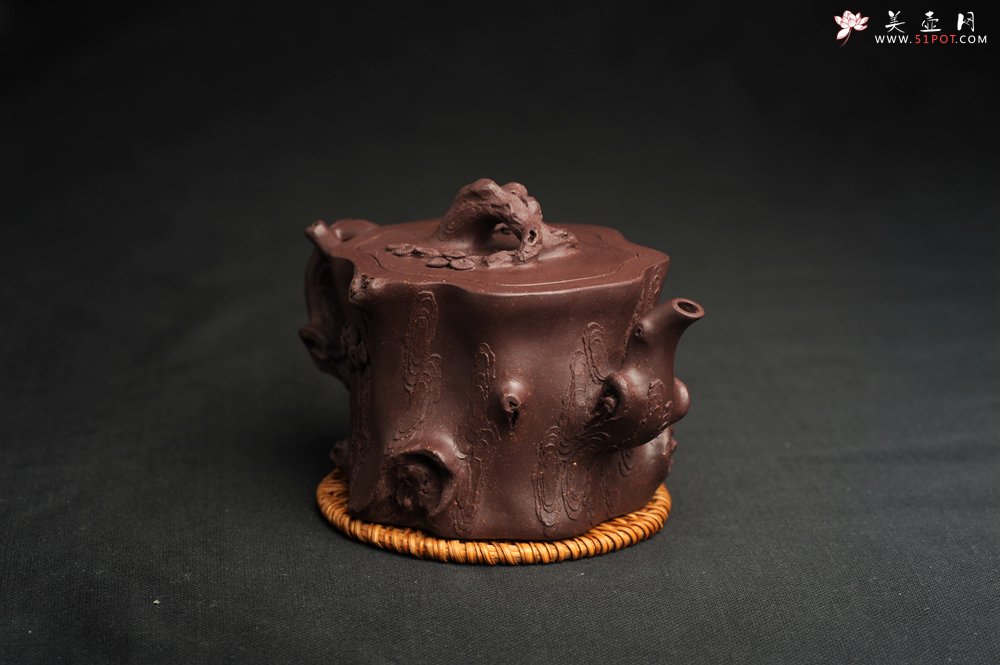 紫砂壶图片：潜力股唐老师 全手工精致老紫泥松桩壶 肌理丰富生动 期待与您结缘 - 宜兴紫砂壶网