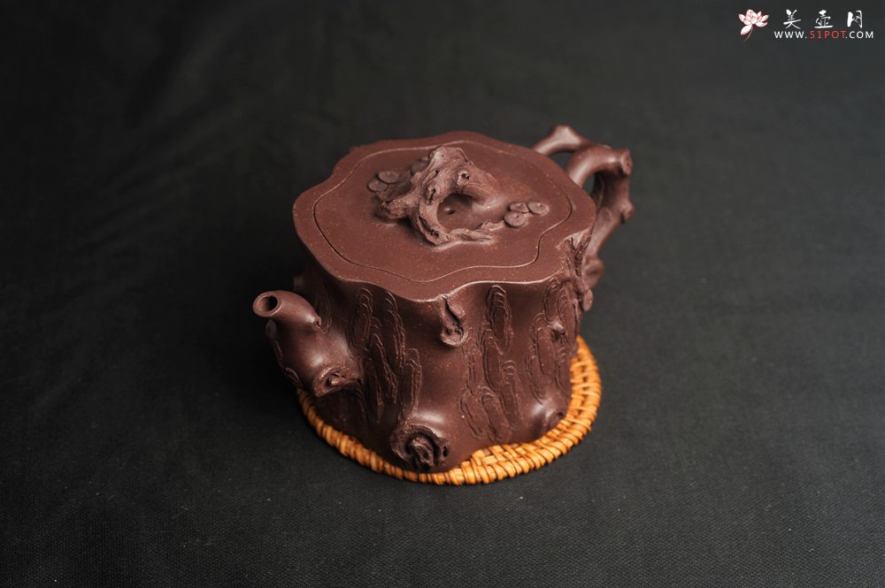 紫砂壶图片：潜力股唐老师 全手工精致老紫泥松桩壶 肌理丰富生动 期待与您结缘 - 宜兴紫砂壶网