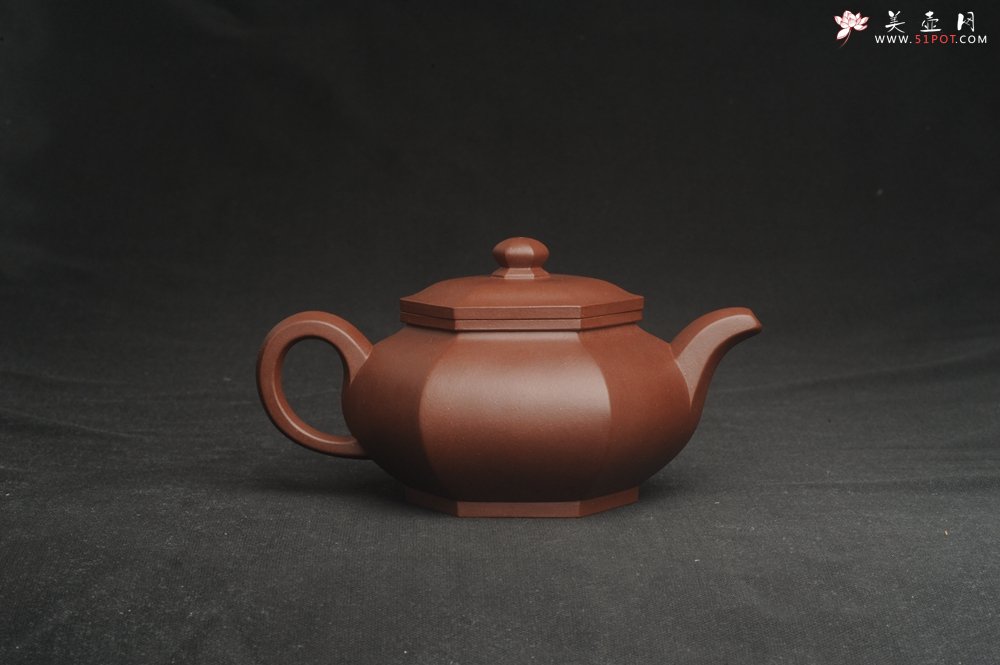 紫砂壶图片：实力派张海艳全手工油润底曹青藏六方壶 线面挺快 - 宜兴紫砂壶网