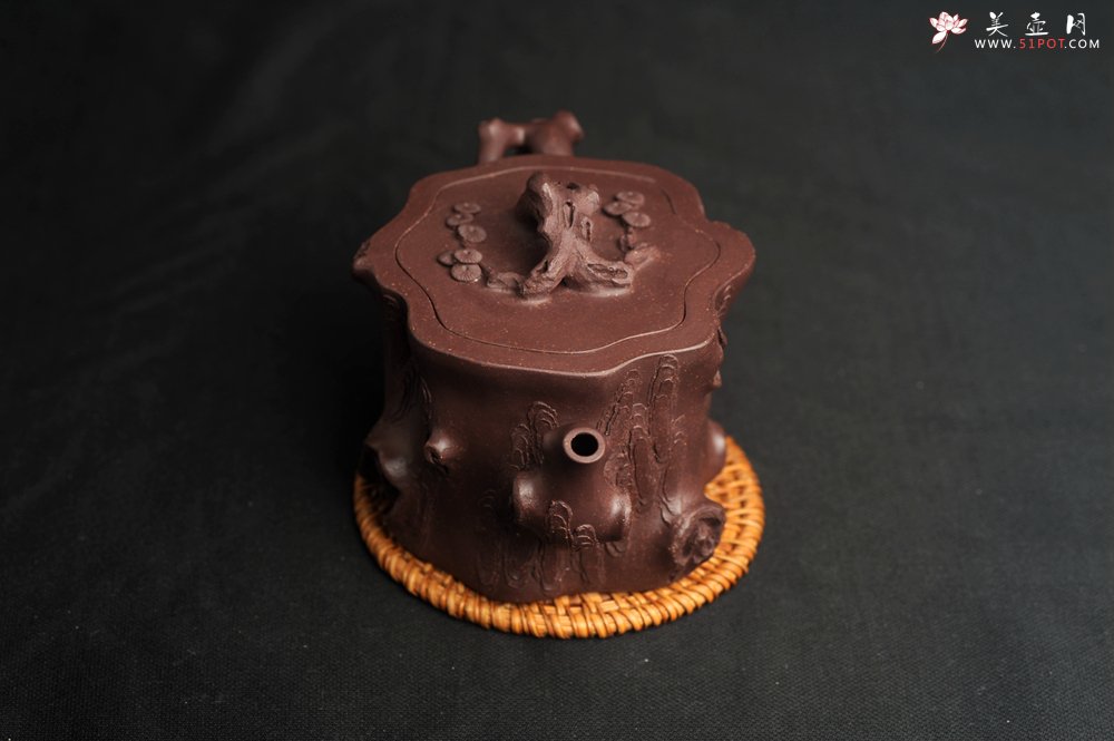 紫砂壶图片：潜力股唐老师 全手工精致老紫泥松桩壶 肌理丰富生动 期待与您结缘 - 宜兴紫砂壶网