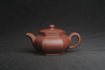 紫砂壶图片：实力派张海艳全手工油润底曹青藏六方壶 线面挺快 - 宜兴紫砂壶网