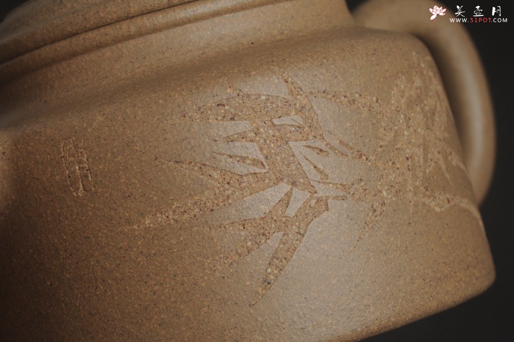 紫砂壶图片：高温油润黄龙山本山老段泥 全手工德中壶 做工特好 居不可无竹 竹笛清风 - 宜兴紫砂壶网