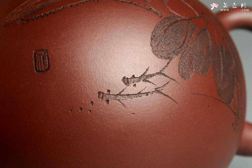 紫砂壶图片：美壶特惠 精致荷风十里优质紫泥西施 装饰田园荷叶游鱼之乐特文气 茶人醉爱 - 宜兴紫砂壶网