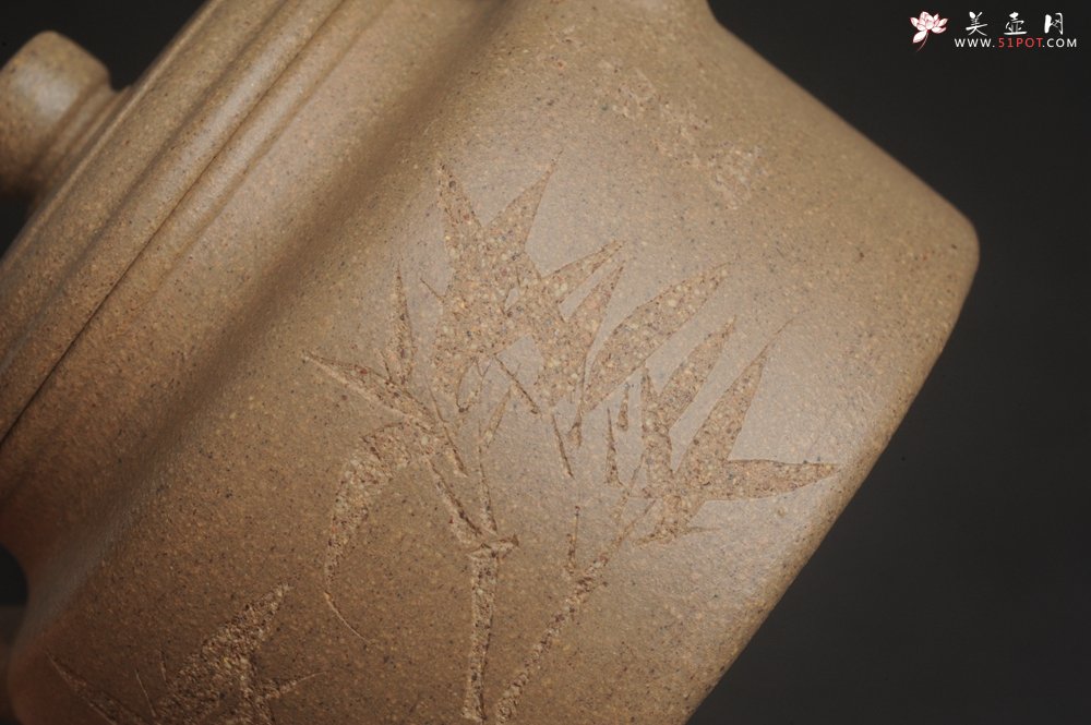 紫砂壶图片：高温油润黄龙山本山老段泥 全手工德中壶 做工特好 居不可无竹 竹笛清风 - 宜兴紫砂壶网