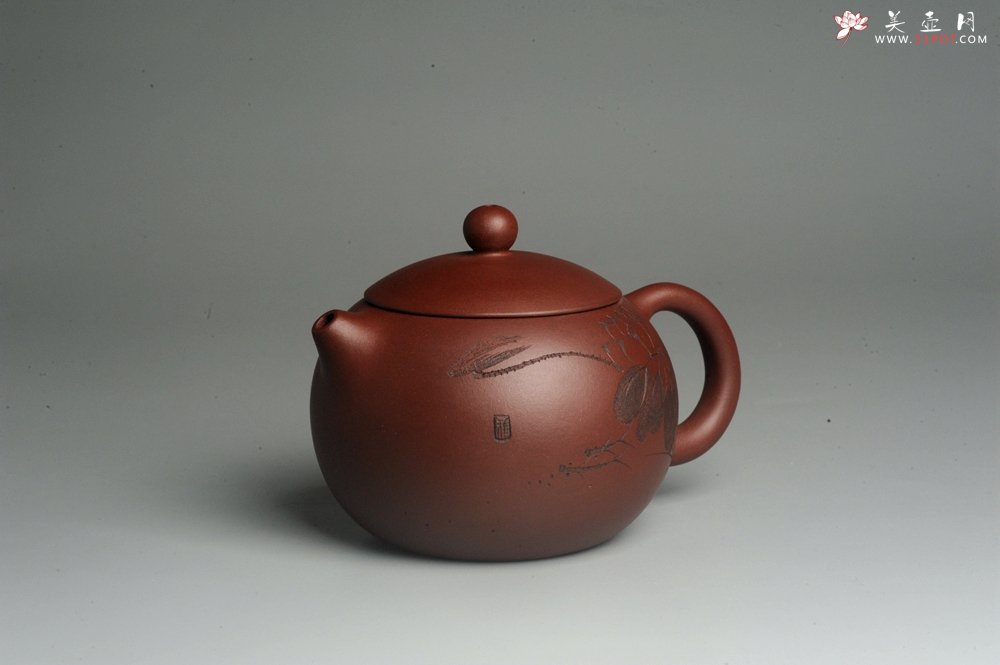 紫砂壶图片：美壶特惠 精致荷风十里优质紫泥西施 装饰田园荷叶游鱼之乐特文气 茶人醉爱 - 宜兴紫砂壶网