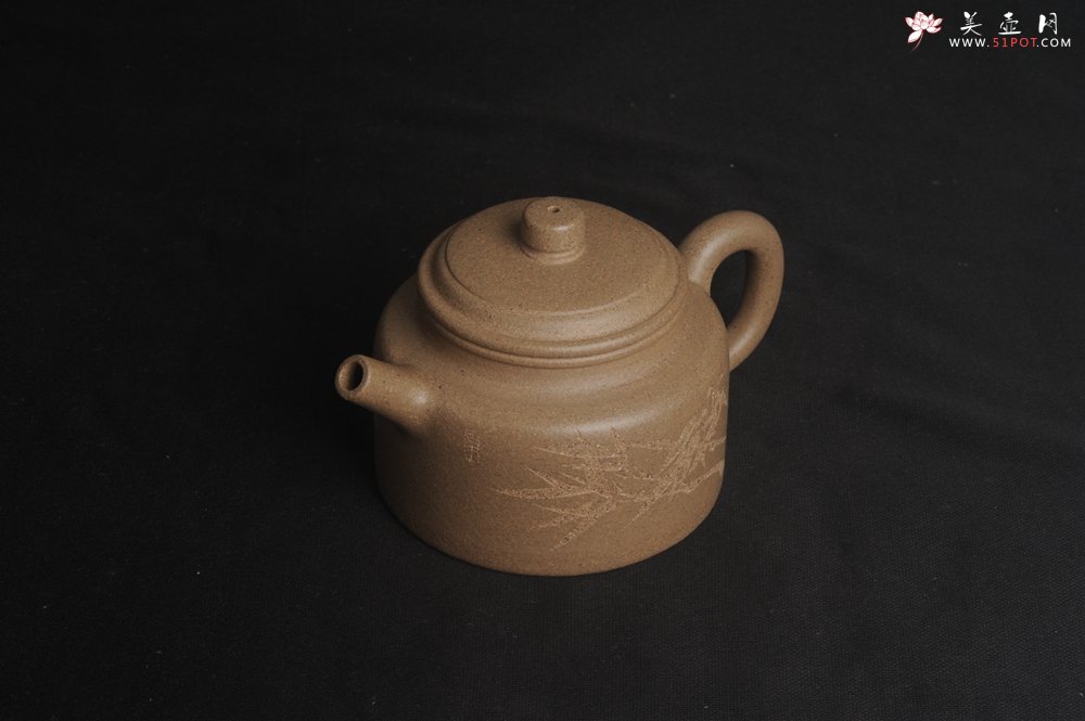 紫砂壶图片：高温油润黄龙山本山老段泥 全手工德中壶 做工特好 居不可无竹 竹笛清风 - 宜兴紫砂壶网