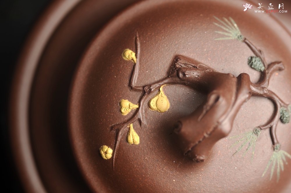 紫砂壶图片：美壶特惠 超精致紫泥松竹梅 竹鼓壶 - 宜兴紫砂壶网