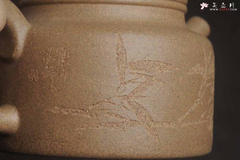 紫砂壶图片：高温油润黄龙山本山老段泥 全手工德中壶 做工特好 居不可无竹 竹笛清风 - 宜兴紫砂壶网