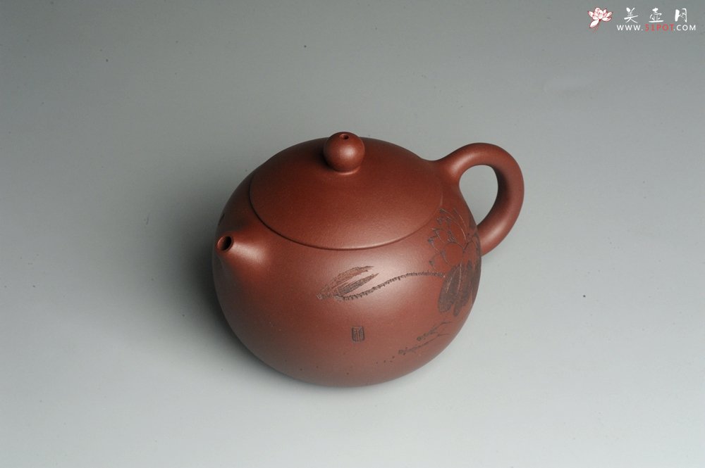 紫砂壶图片：美壶特惠 精致荷风十里优质紫泥西施 装饰田园荷叶游鱼之乐特文气 茶人醉爱 - 宜兴紫砂壶网