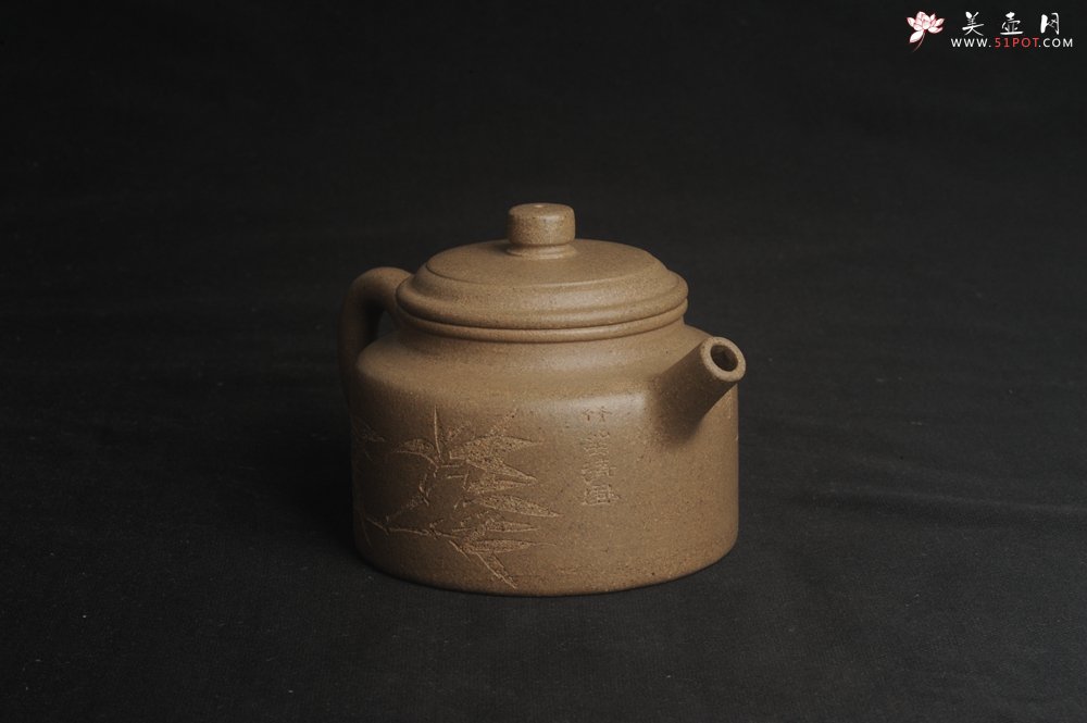 紫砂壶图片：高温油润黄龙山本山老段泥 全手工德中壶 做工特好 居不可无竹 竹笛清风 - 宜兴紫砂壶网