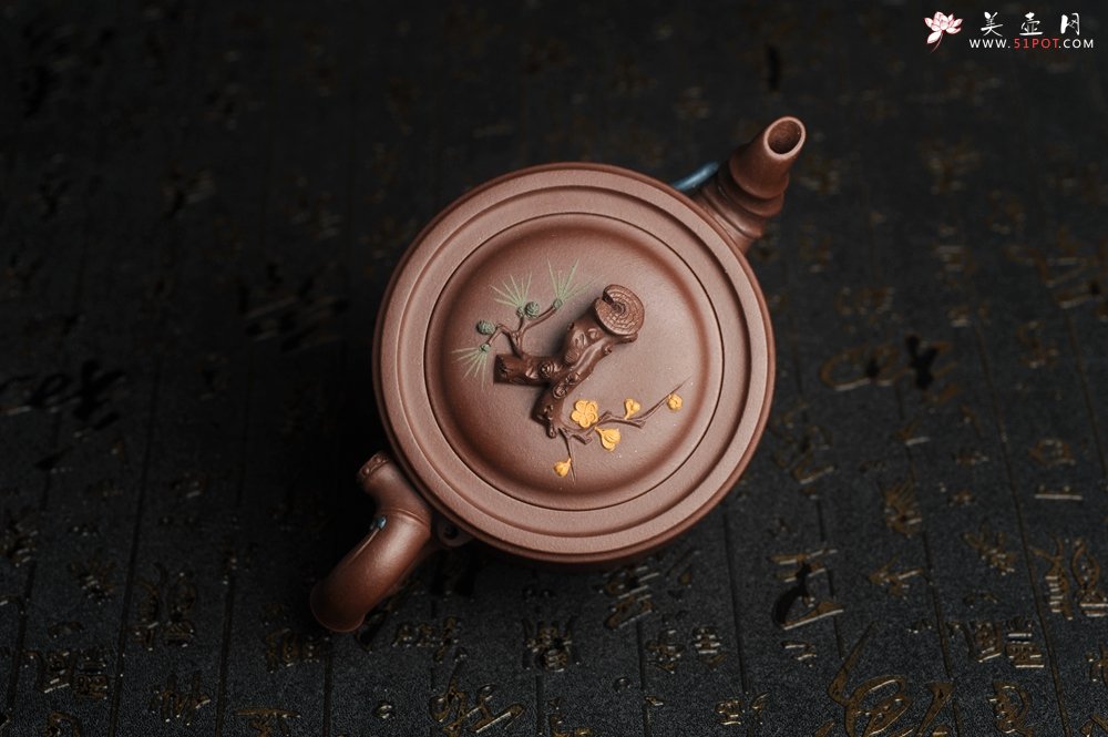 紫砂壶图片：美壶特惠 精致松竹梅岁寒三友竹段壶 茶人醉爱 - 宜兴紫砂壶网