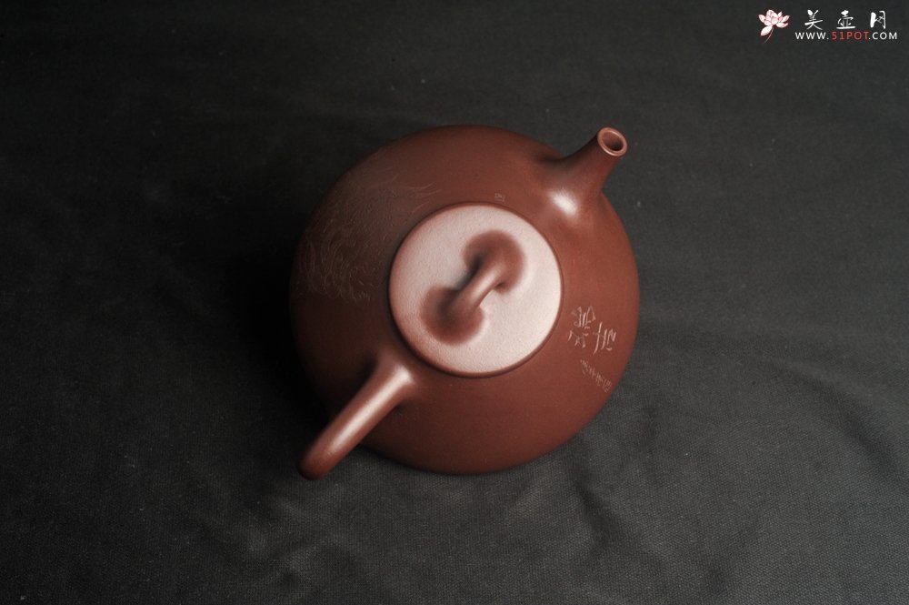 紫砂壶图片：特油润底曹青 全手工子冶石瓢 助工装饰瑞兽 - 宜兴紫砂壶网