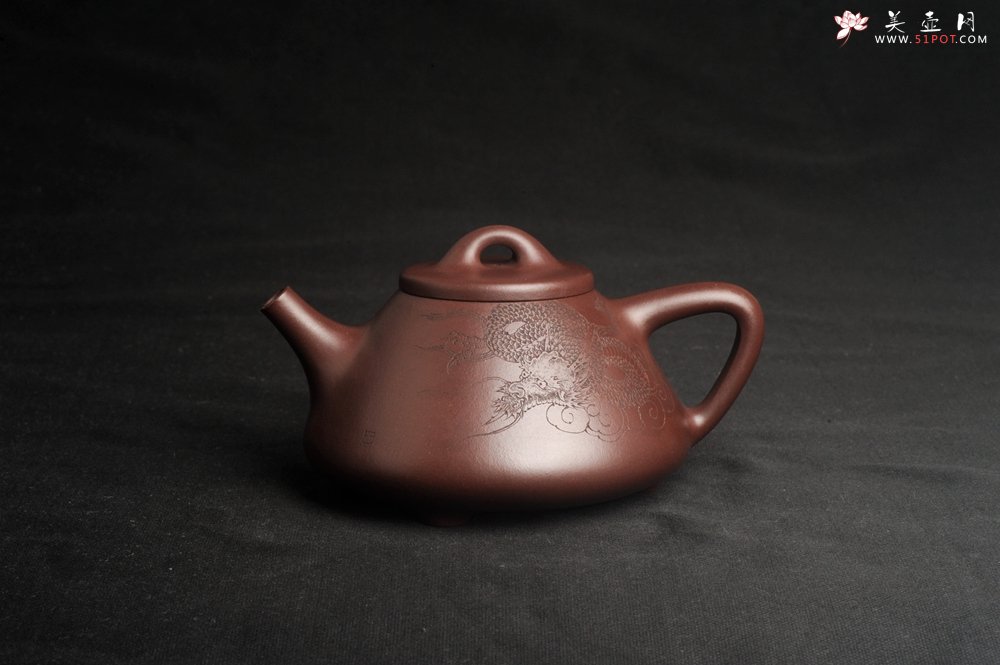 紫砂壶图片：特油润底曹青 全手工子冶石瓢 助工装饰祥龙瑞兽 - 宜兴紫砂壶网