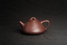 紫砂壶图片：特油润底曹青 全手工子冶石瓢 助工装饰瑞兽 - 宜兴紫砂壶网