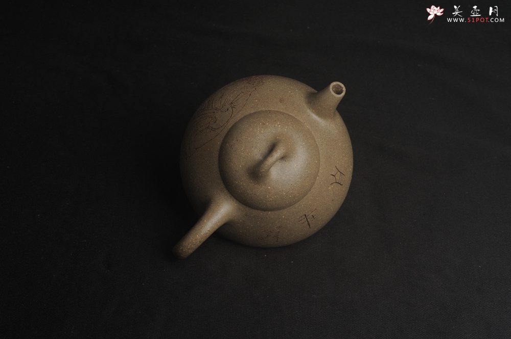 紫砂壶图片：美壶特惠 美壶网特供限量极品高温四号井老青段 精工乳瓢茶壶 装饰人物图 特文气 - 宜兴紫砂壶网