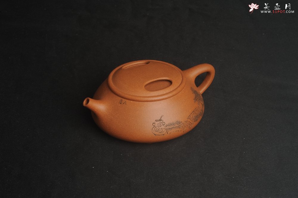 紫砂壶图片：美壶特惠 精致黄降坡泥牛盖石瓢 装饰清供图 特文气 - 宜兴紫砂壶网