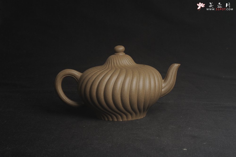 紫砂壶图片：美壶特惠 精致青段旋风紫砂壶 - 宜兴紫砂壶网