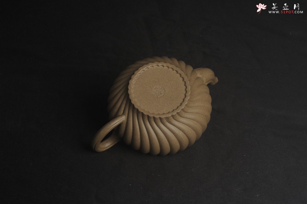 紫砂壶图片：美壶特惠 精致青段旋风紫砂壶 - 宜兴紫砂壶网