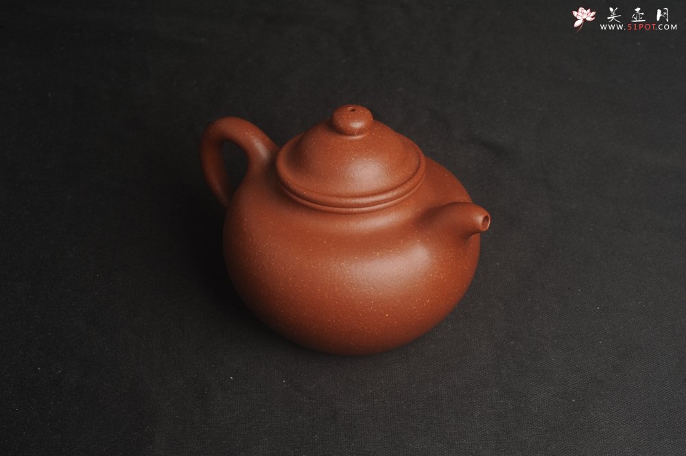 紫砂壶图片：美壶特惠 精致红降坡泥莲子壶 - 宜兴紫砂壶网