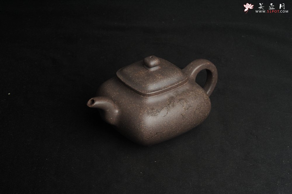 紫砂壶图片：实力派张海艳全手工特好老青灰段泥传炉壶 装饰人物 一杯清茗可沁诗脾  特文气 - 宜兴紫砂壶网