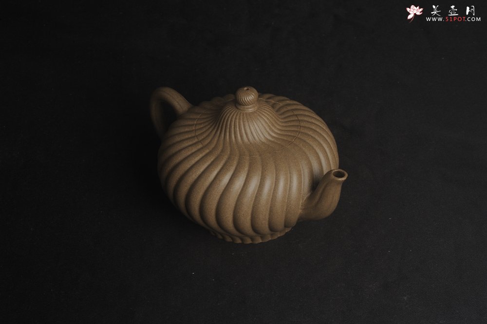 紫砂壶图片：美壶特惠 精致青段旋风紫砂壶 - 宜兴紫砂壶网