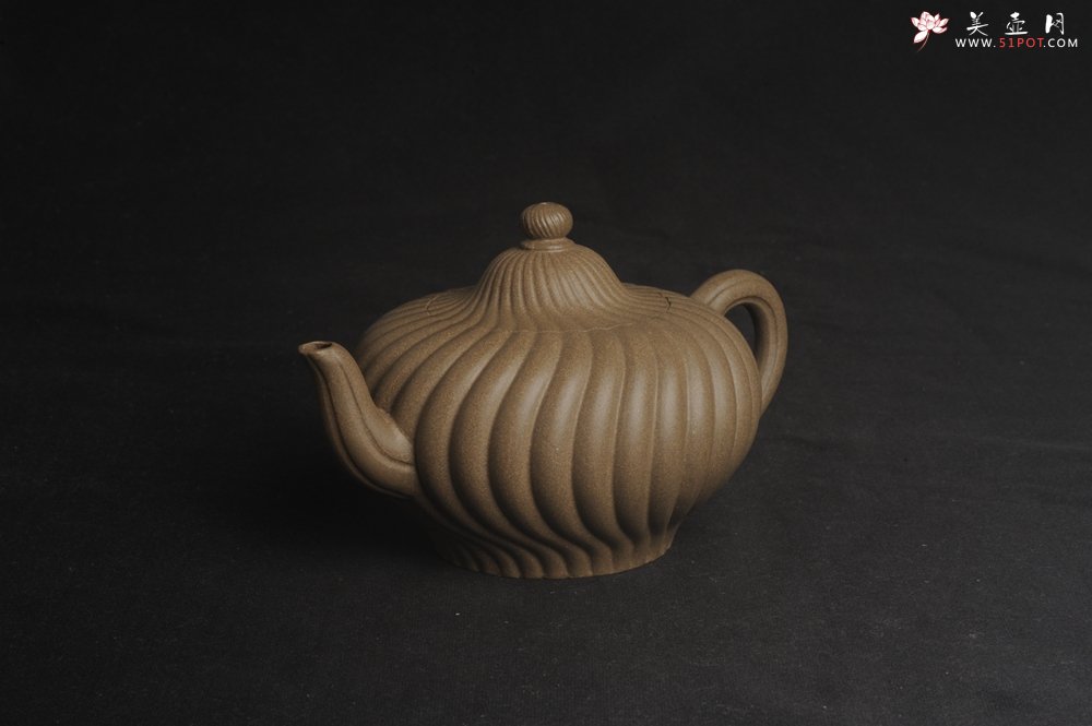 紫砂壶图片：美壶特惠 精致青段旋风紫砂壶 - 宜兴紫砂壶网