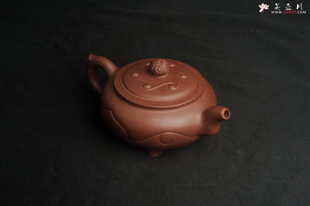 紫砂壶图片：美壶特惠 优质紫泥精工三角如意壶 嵌盖难度大 - 宜兴紫砂壶网