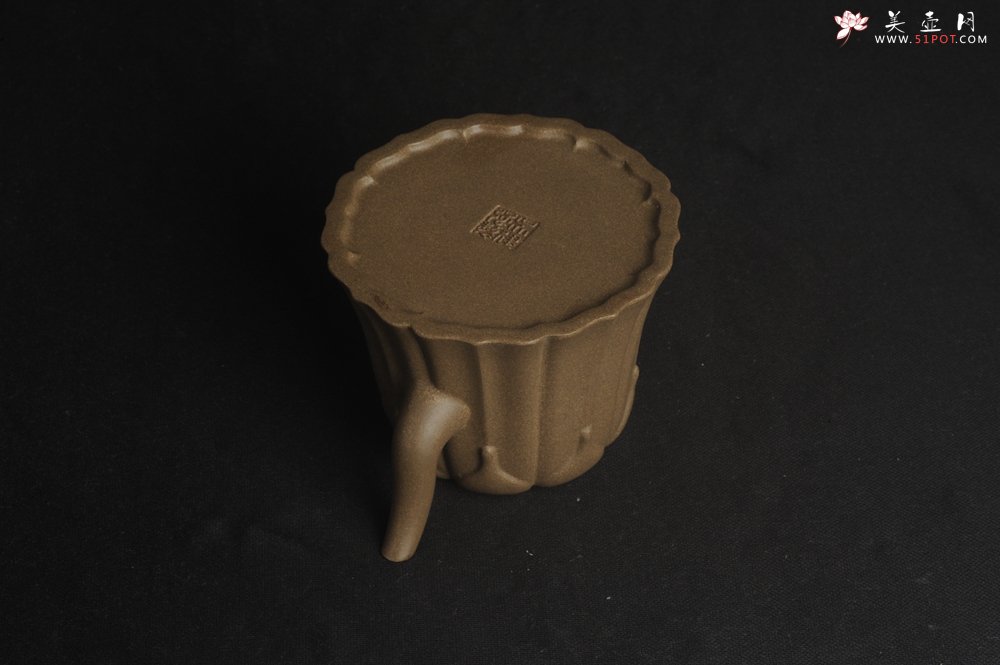 紫砂壶图片：美壶特惠 精致青段滴水之恩壶 - 宜兴紫砂壶网