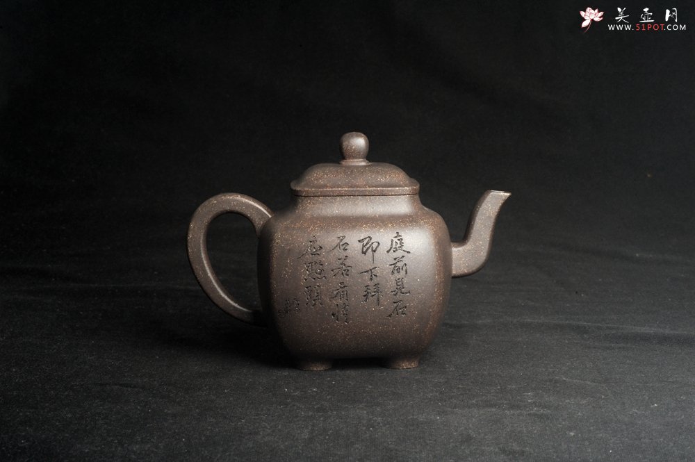 紫砂壶图片：实力派张海艳 全手工油润老青灰段泥重器鸣远四方 气势磅礴 用心之作 装饰拜石图特文气 - 宜兴紫砂壶网