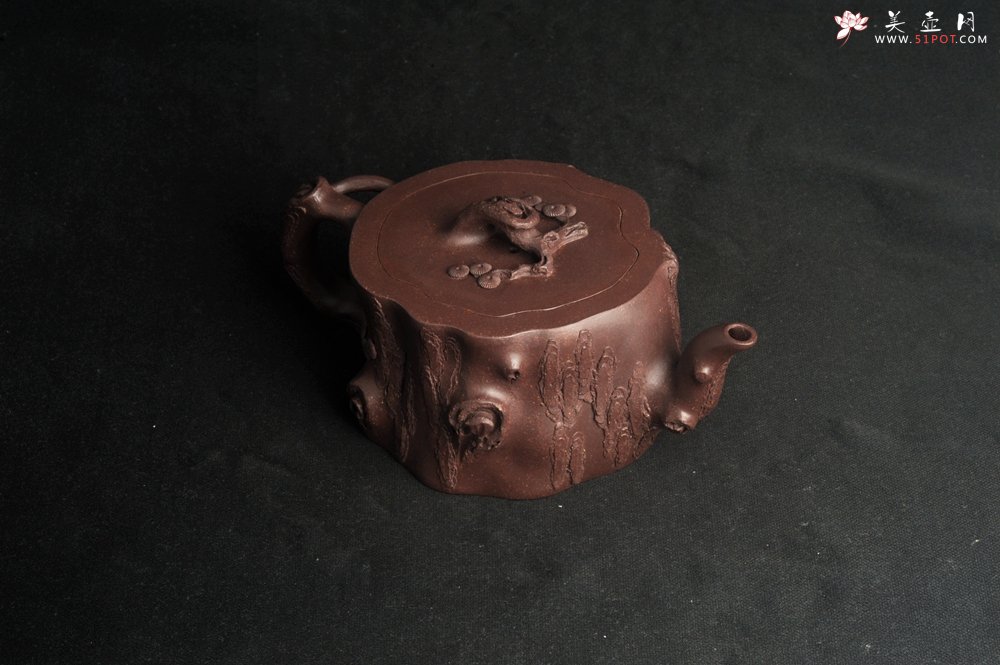 紫砂壶图片：潜力股唐老师 全手工精致紫泥桩壶 肌理丰富生动 期待与您结缘 - 宜兴紫砂壶网