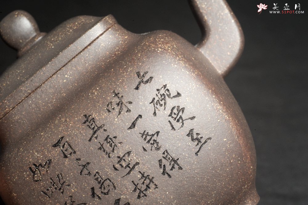 紫砂壶图片：实力派张海艳 全手工油润老青灰段泥重器鸣远四方 气势磅礴 用心之作 装饰人物特文气 - 宜兴紫砂壶网