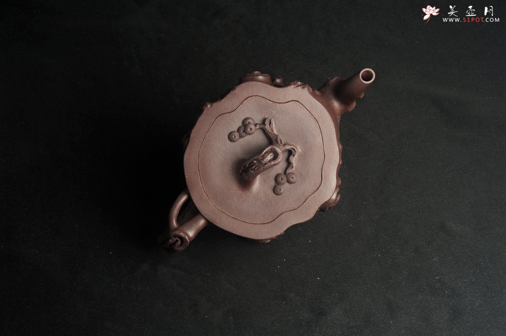 紫砂壶图片：潜力股唐老师 全手工精致紫泥桩壶 肌理丰富生动 期待与您结缘 - 宜兴紫砂壶网