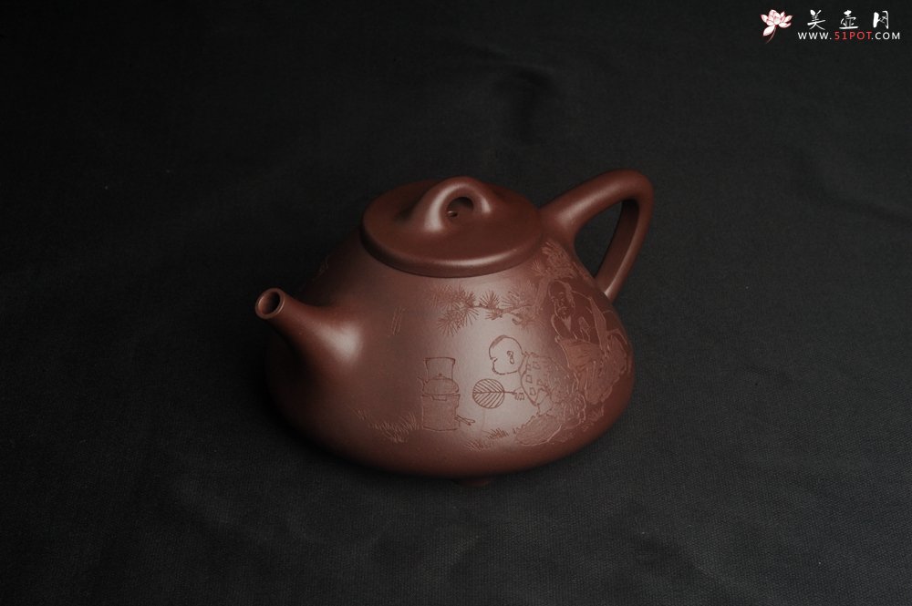 紫砂壶图片：潜力股周小培 特好全手工底槽清子冶石瓢 何如玉川翁 松风煮秋水 - 宜兴紫砂壶网