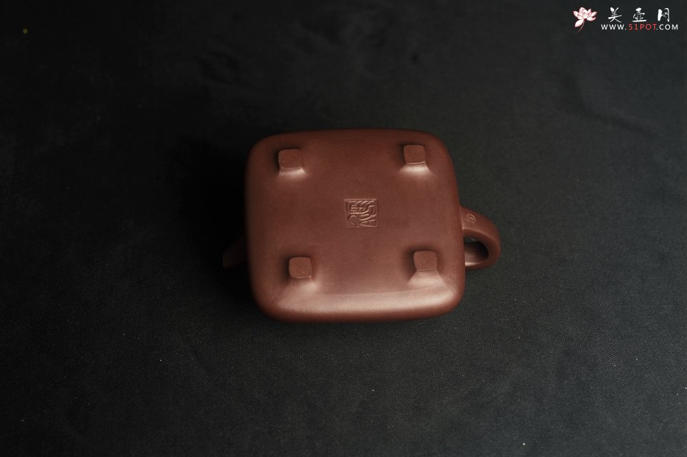 紫砂壶图片：美壶特惠  林旭陶 精致全手工混方石瓢  装饰人物特文气 阳羡有蜀意,东坡爱此居 - 宜兴紫砂壶网