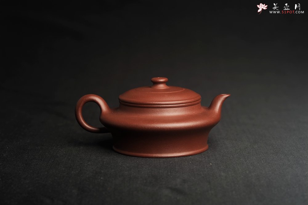 紫砂壶图片：美壶特惠 学学老师精工力作 四号井深井紫泥小虚扁茶壶 小品特难做 - 宜兴紫砂壶网