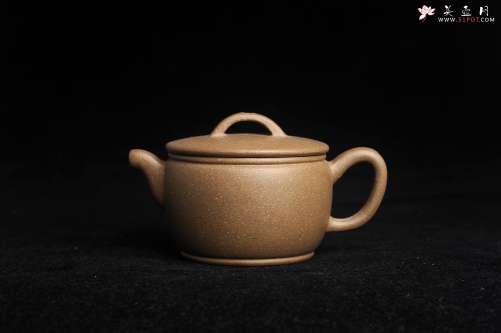 紫砂壶图片：,美壶特惠 精致青段汉瓦 茶人醉爱 - 宜兴紫砂壶网