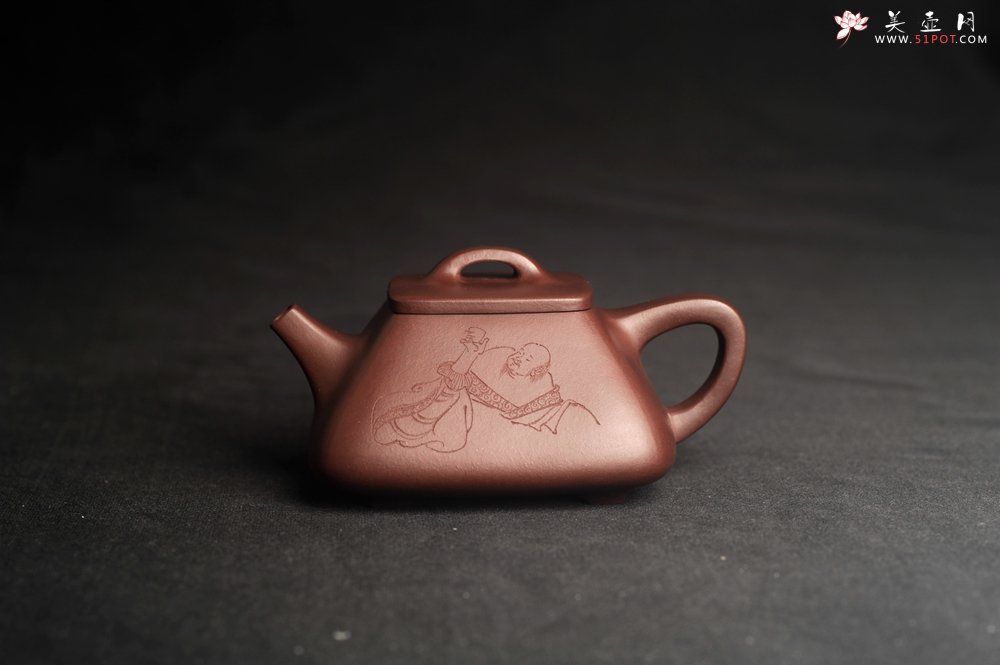 紫砂壶图片：美壶特惠  林旭陶 精致全手工混方石瓢  装饰人物特文气 阳羡有蜀意,东坡爱此居 - 宜兴紫砂壶网