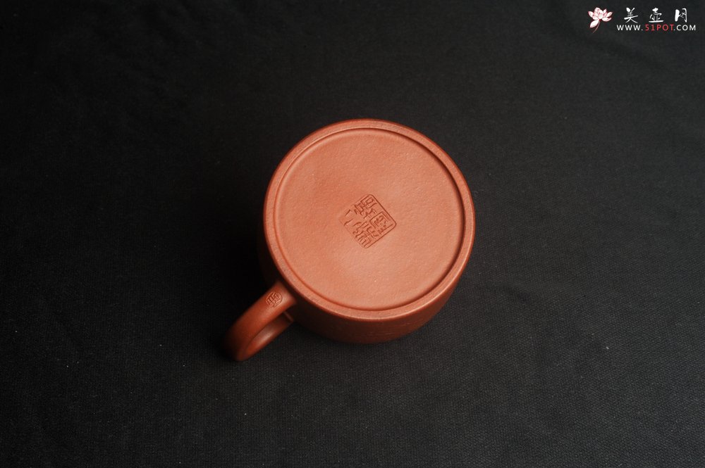 紫砂壶图片：油润老清水泥全手工小品德中壶 装饰虾图 茶亦醉人 特实用文气 - 宜兴紫砂壶网