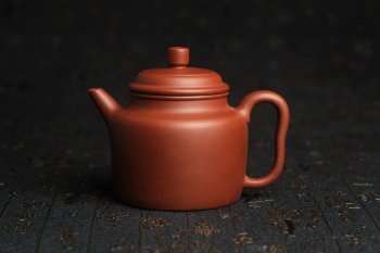 紫砂壶图片：美壶特惠 精致老清水泥高德中茶壶 茶人醉爱 - 宜兴紫砂壶网