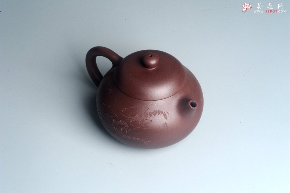 紫砂壶图片：油润底曹青 全手工文旦茶壶 上善若水 虾趣图 特文气 期待与亲结缘 - 宜兴紫砂壶网