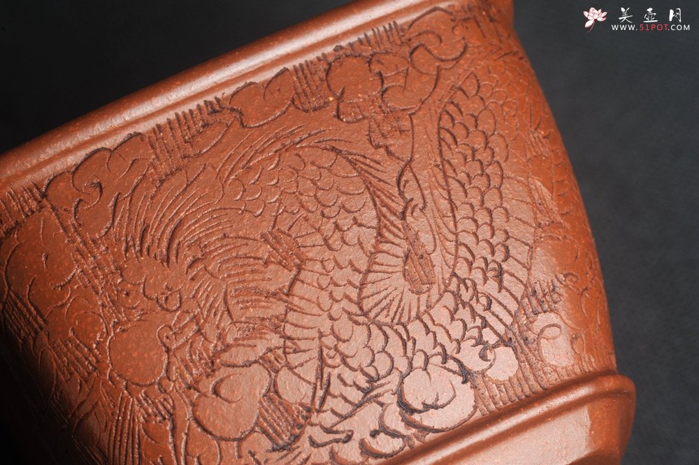 紫砂壶图片：精致降坡泥四方龙凤杯主人杯 茶杯 特文气 - 宜兴紫砂壶网