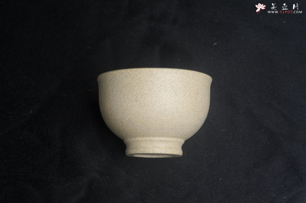 紫砂壶图片：美杯特惠 高温本山段泥 精致吉祥牛主人杯 高性价比 - 宜兴紫砂壶网