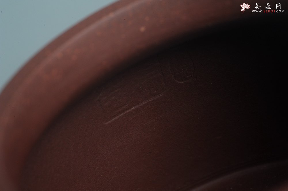 紫砂壶图片：油润黄龙山4号深井红皮龙 全手工德中壶 做工特好 - 宜兴紫砂壶网