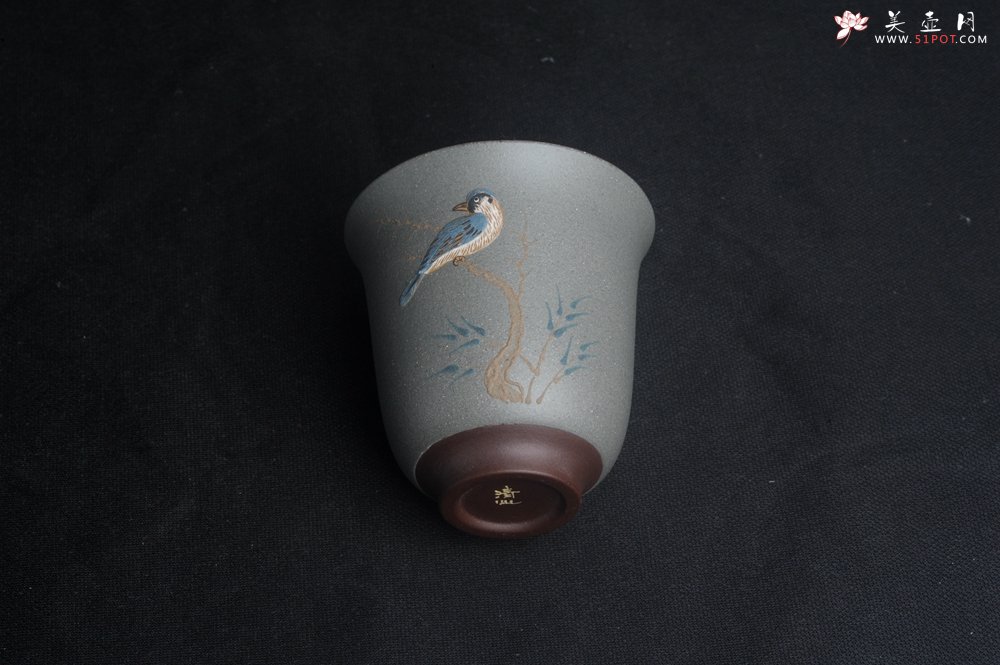 紫砂壶图片：美杯特惠 精致枯枝鸟文气主人杯 茶杯 茶人醉爱 - 宜兴紫砂壶网