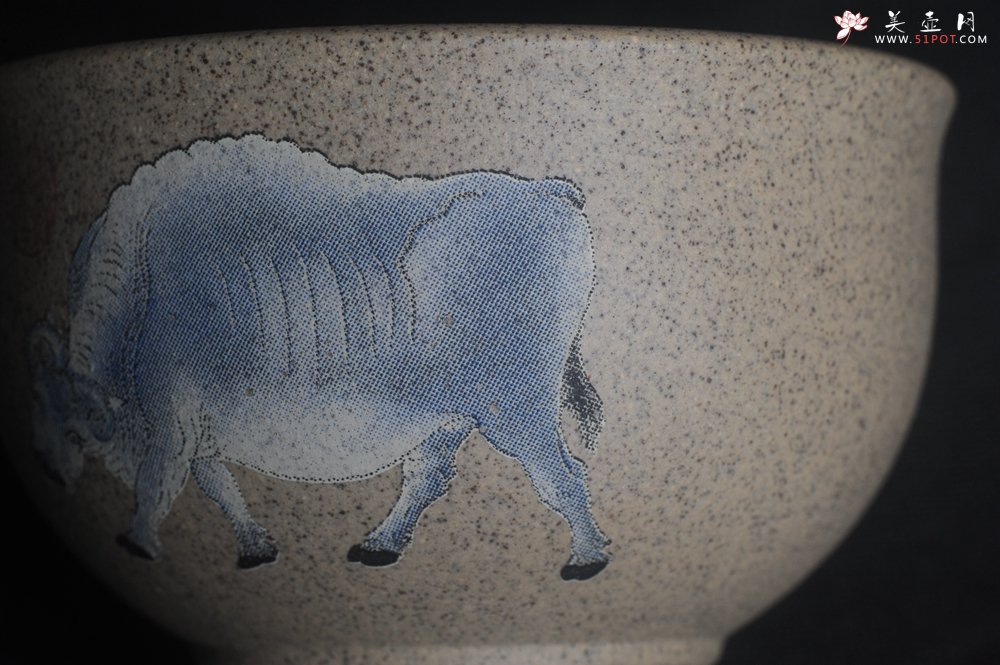 紫砂壶图片：美杯特惠 高温本山段泥 精致吉祥牛主人杯 高性价比 - 宜兴紫砂壶网