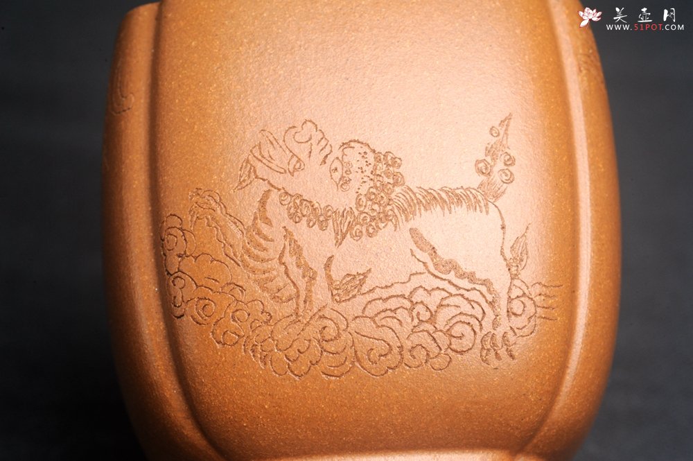 紫砂壶图片：美杯特惠 特好降坡泥 精致四方抽角大号主人杯 四面瑞兽 寓意吉祥 高性价比 - 宜兴紫砂壶网