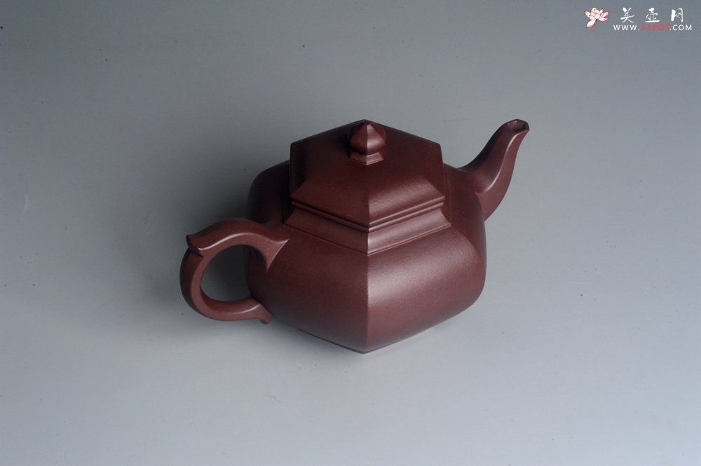 紫砂壶图片：实力派张海艳全手工纯色底曹青六方笑樱壶 做工灰常精致 气韵流畅 - 宜兴紫砂壶网