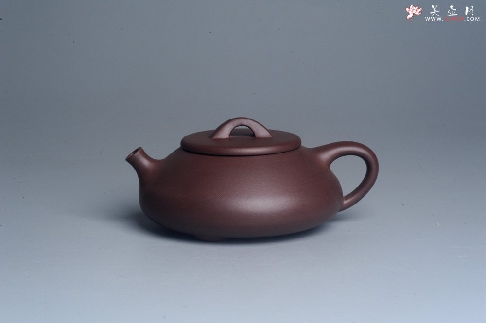 紫砂壶图片：美壶特惠 精致紫泥扁石瓢茶壶 - 宜兴紫砂壶网